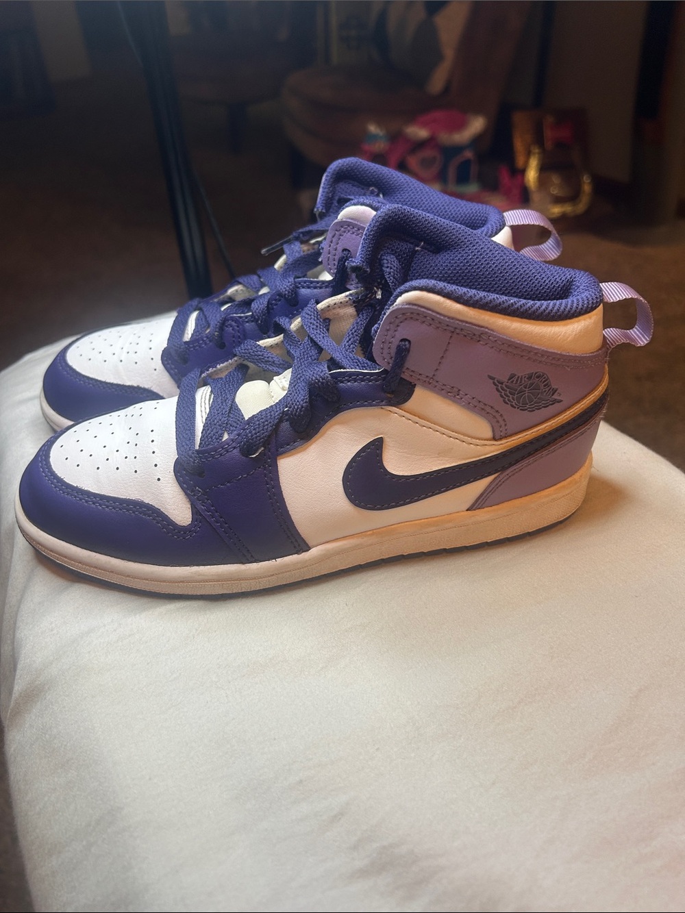 Nike Kids Mid-Top Sneakers in White and Purple